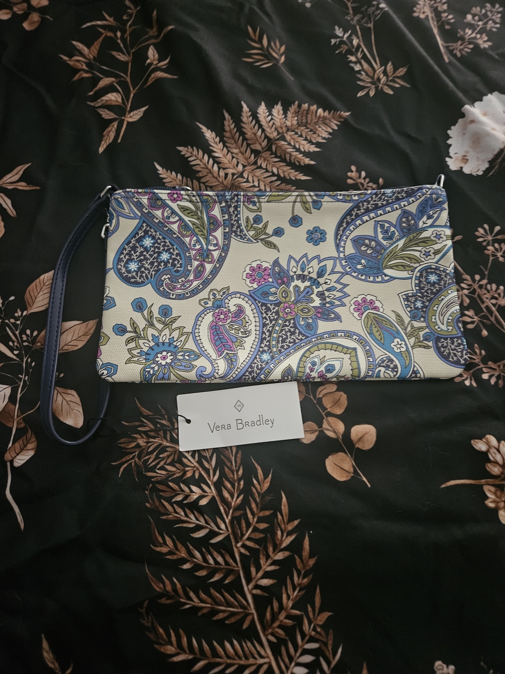 NWT Vera Bradley Paisley Wristlet